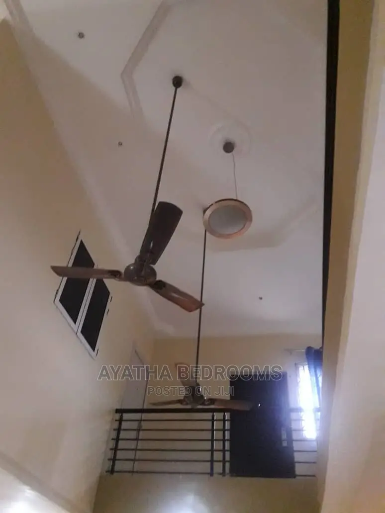 5bdrm House in Ayathar Bedroom, Accra Metropolitan for Sale