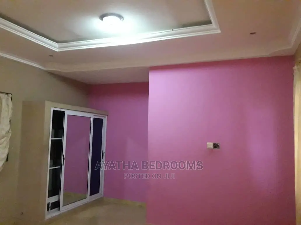 5bdrm House in Ayathar Bedroom, Accra Metropolitan for Sale