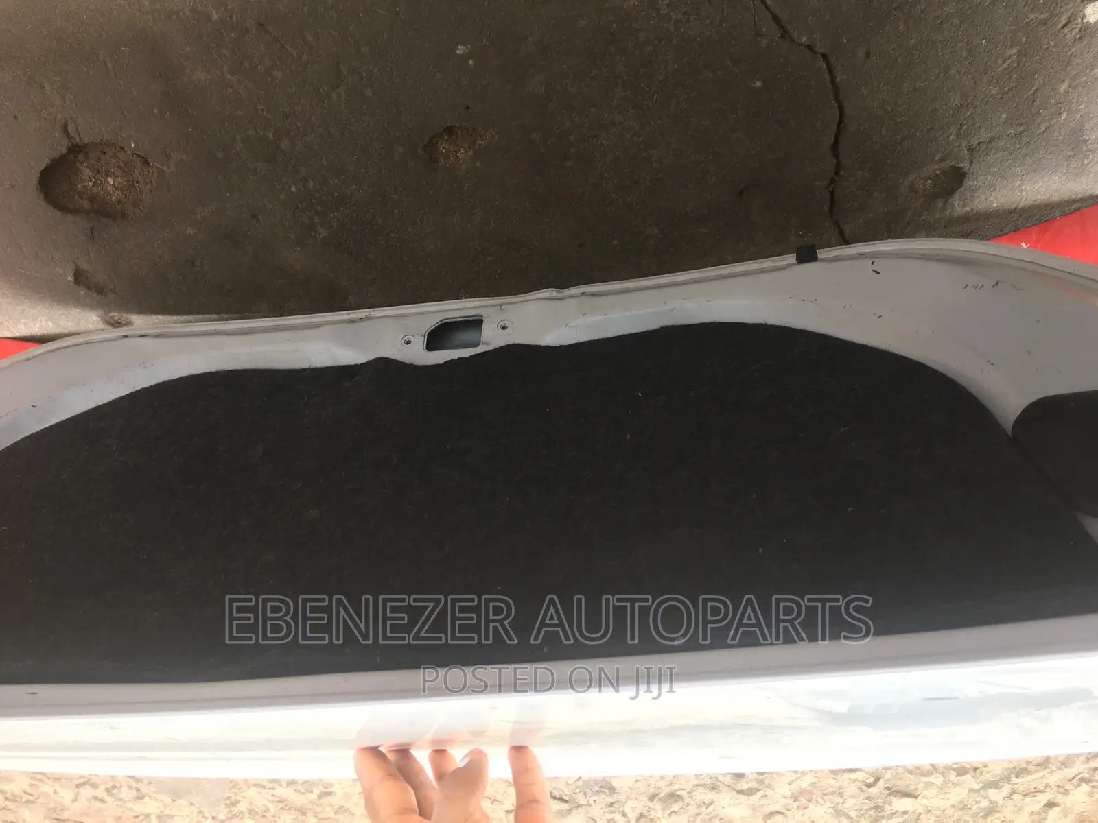 Corolla 2015 Boot Available
