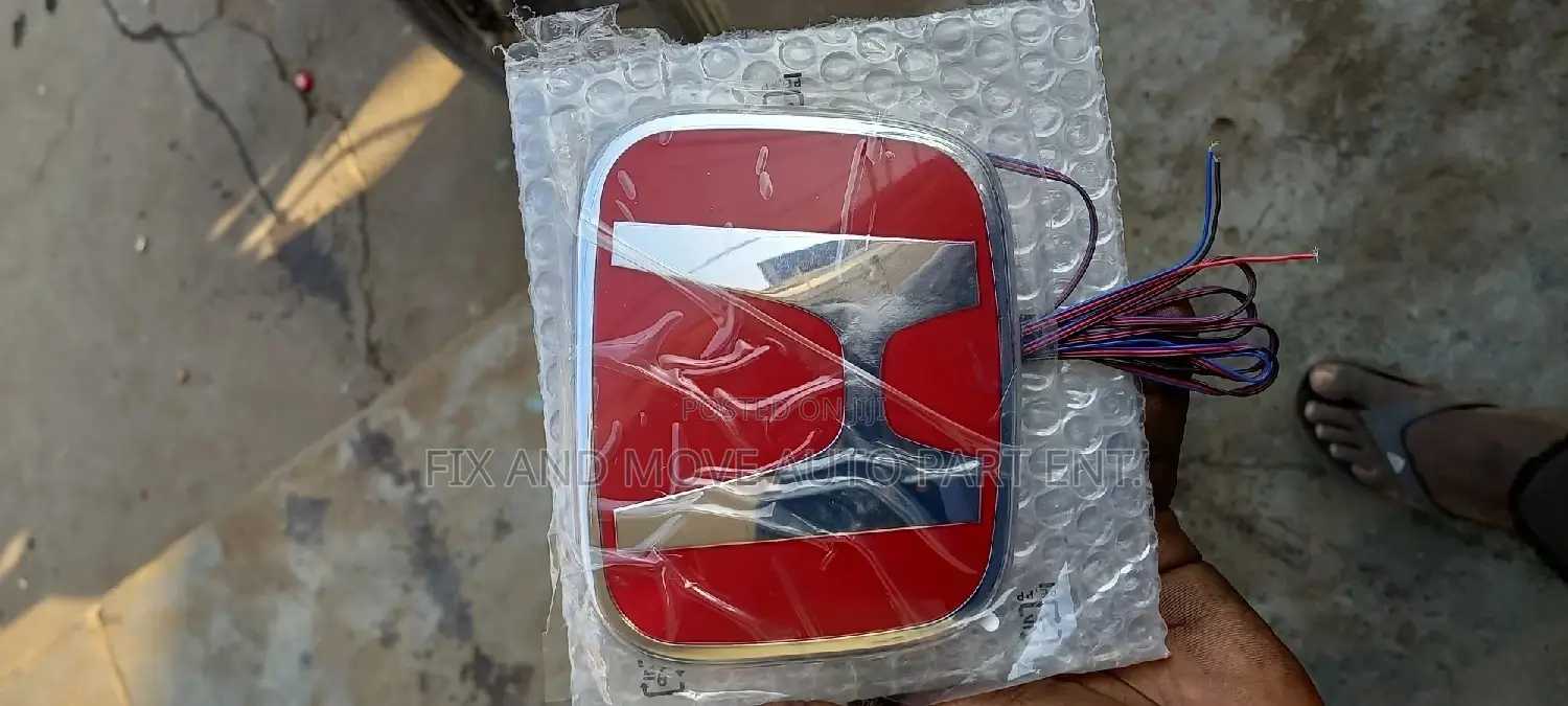 Honda Accord/Cr-V 2018-2021 LED CROWN/EMBLEM in Stock
