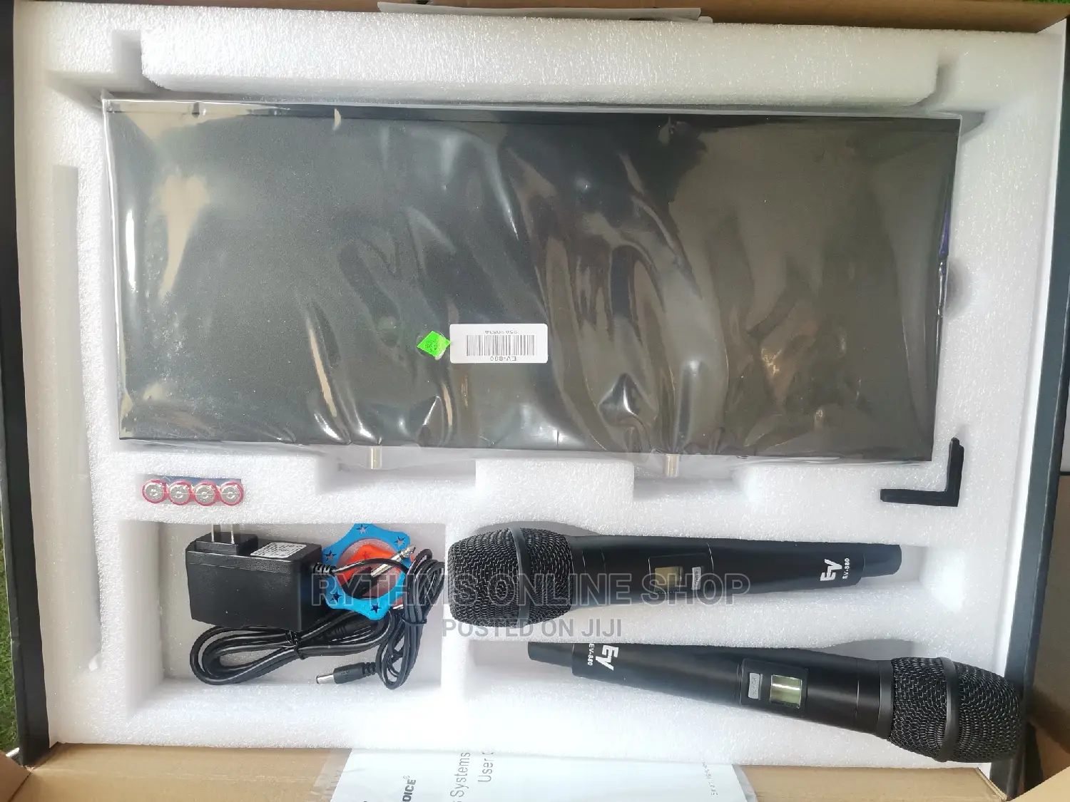 Wireless Microphone (EV-880)