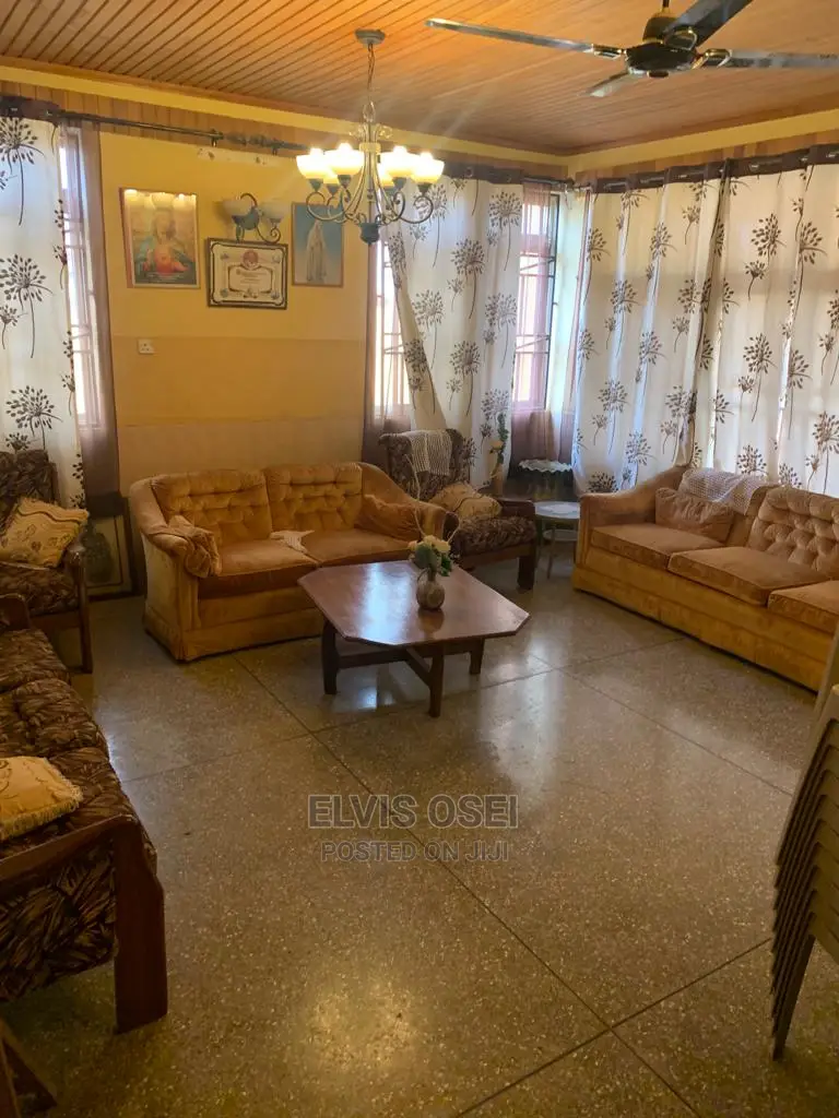 5bdrm House in Gbawe for sale