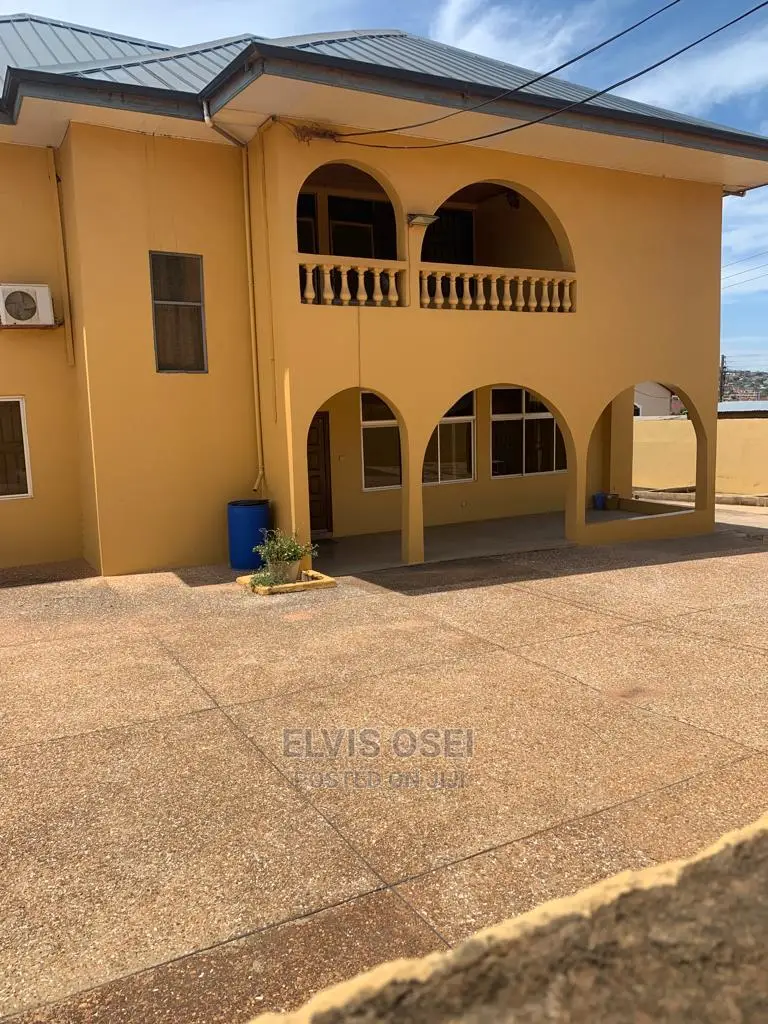 5bdrm House in Gbawe for sale