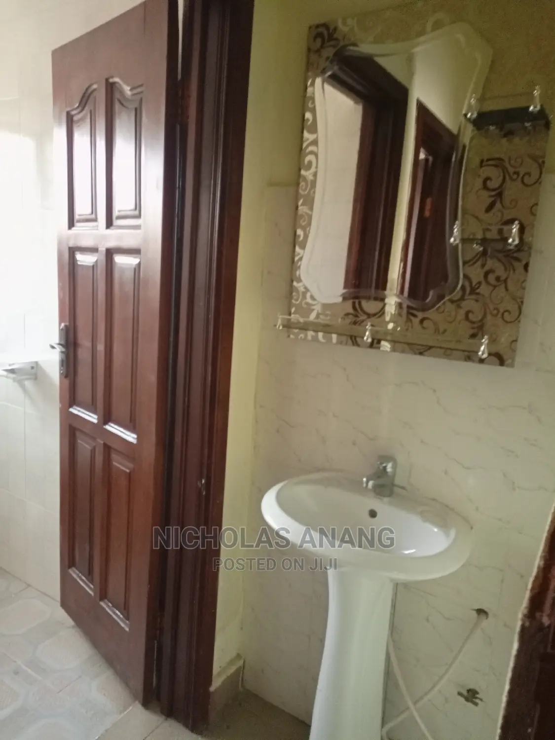 2bdrm Apartment in The Dorns Properties, New Town for rent
