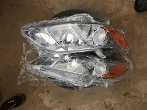 Toyota Camry 2008 - 2009 Headlights