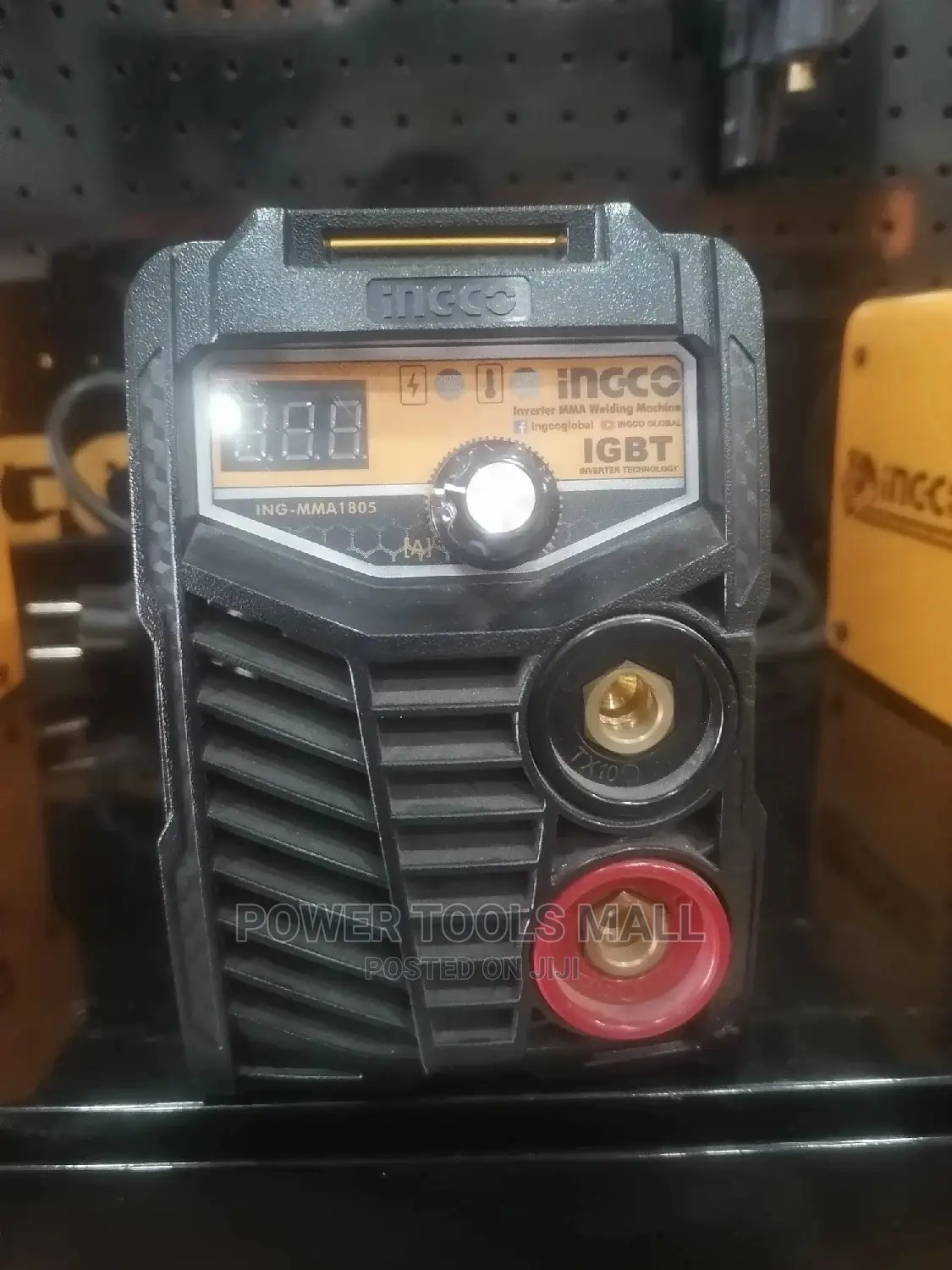 INGCO 130A Welding Machine