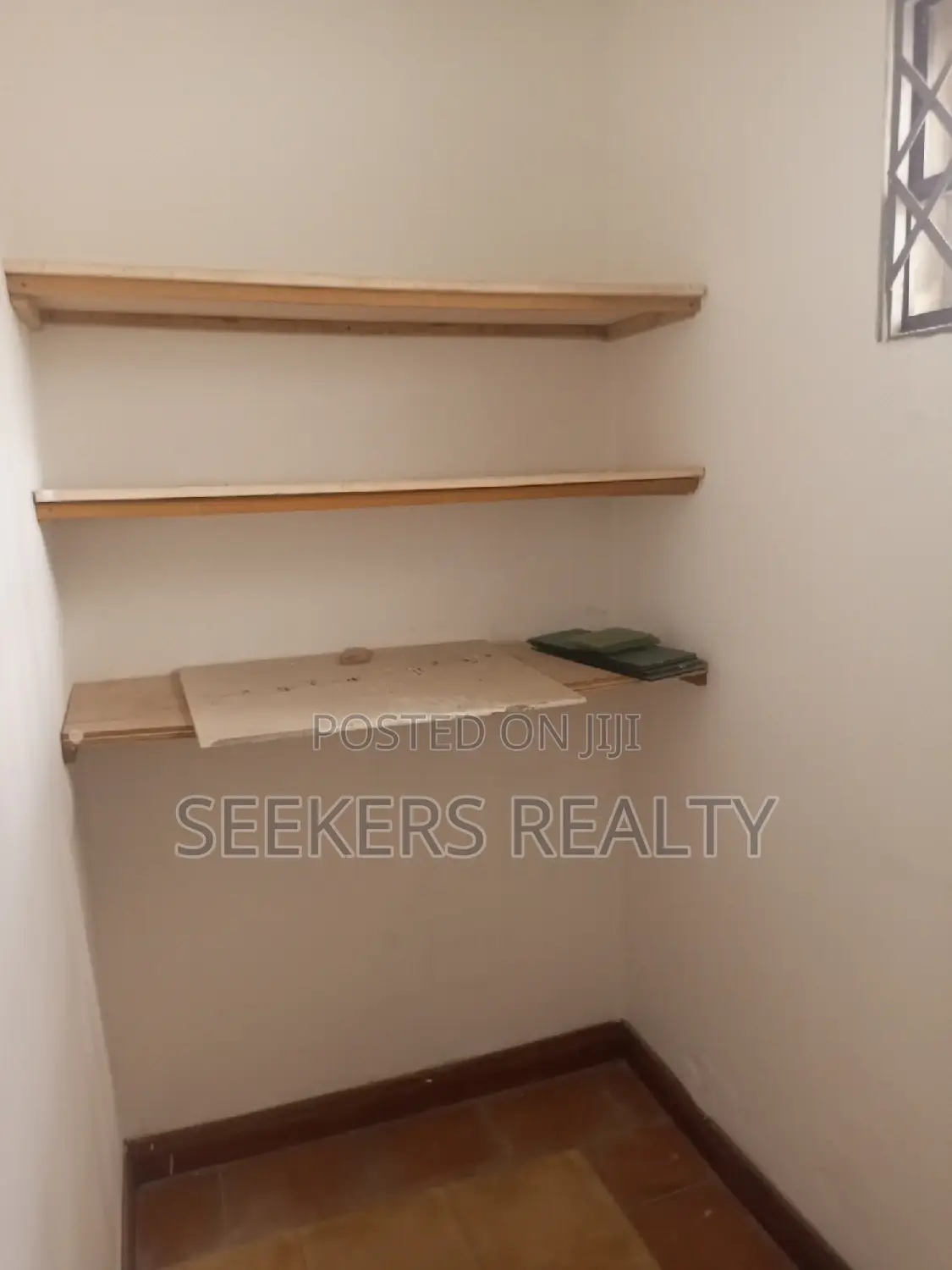 3bdrm House in Seekers Realty, Osu Ako-Adjei for rent