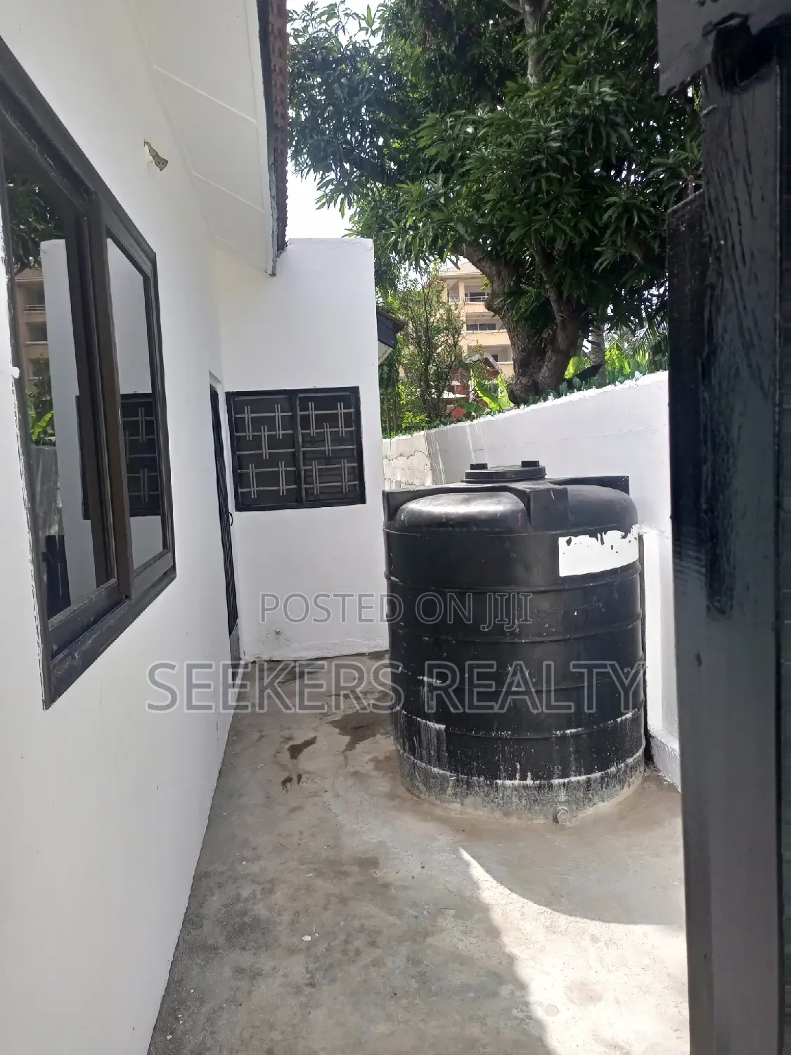 3bdrm House in Seekers Realty, Osu Ako-Adjei for rent