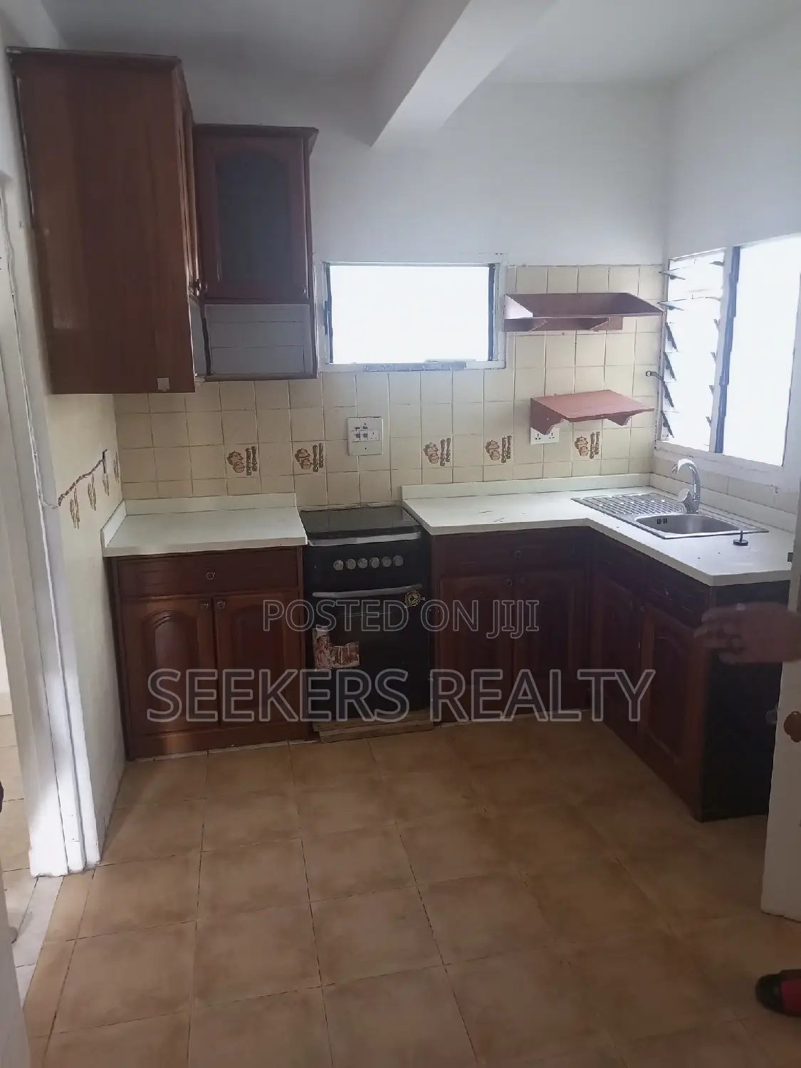 3bdrm House in Seekers Realty, Osu Ako-Adjei for rent