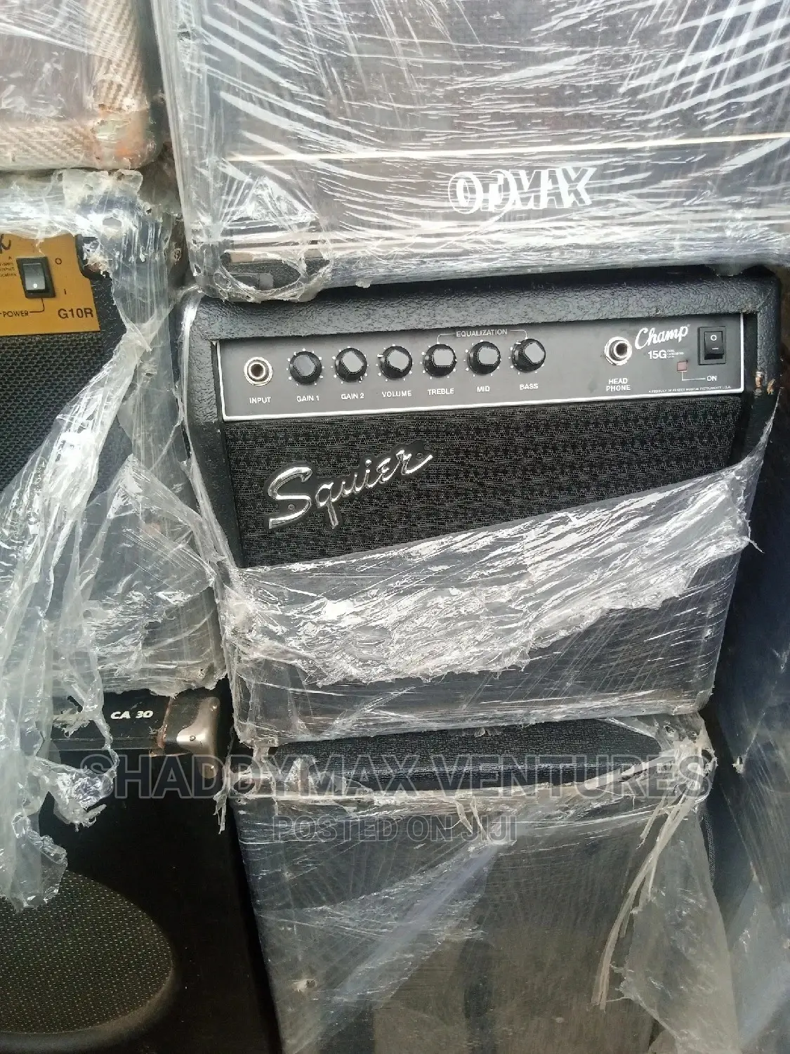 Squier 8 Inches Bass Combo