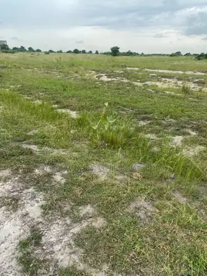 Land for Sales by Esate Masters Ltd.