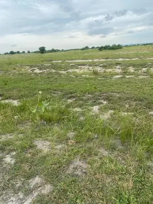 Land for Sales by Esate Masters Ltd.