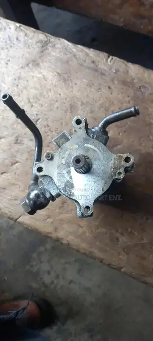 Hilux/Hiace/4runner Alternator Vacuum Pump(Exhauster)