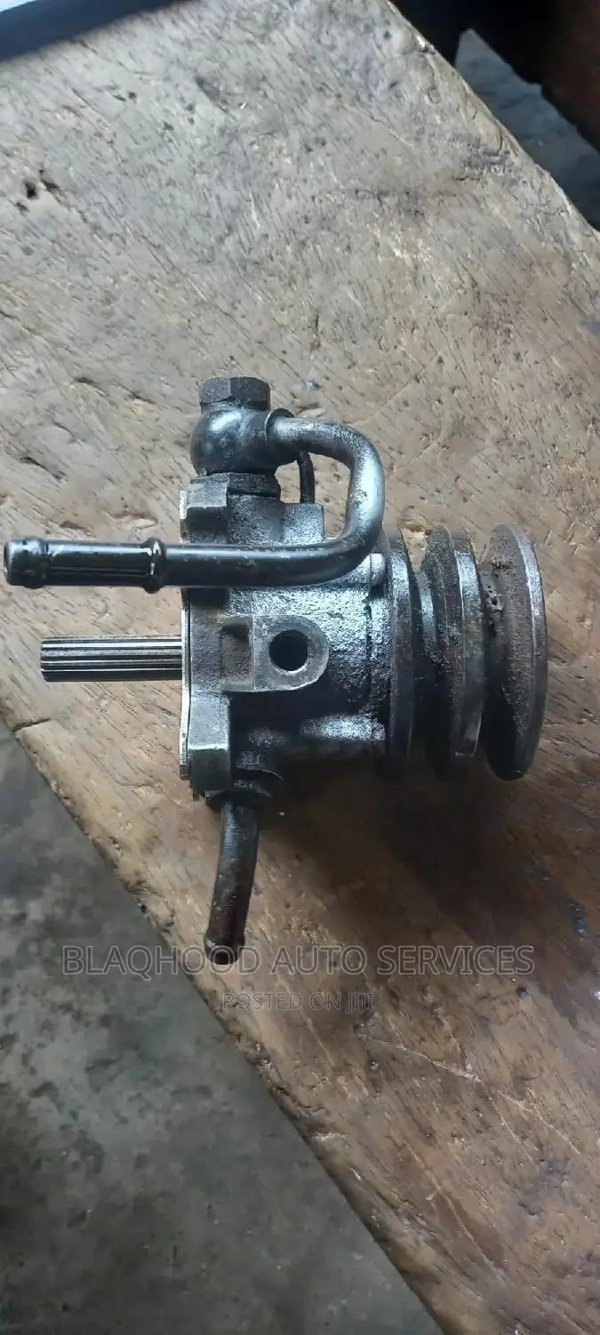 Hilux/Hiace/4runner Alternator Vacuum Pump(Exhauster)
