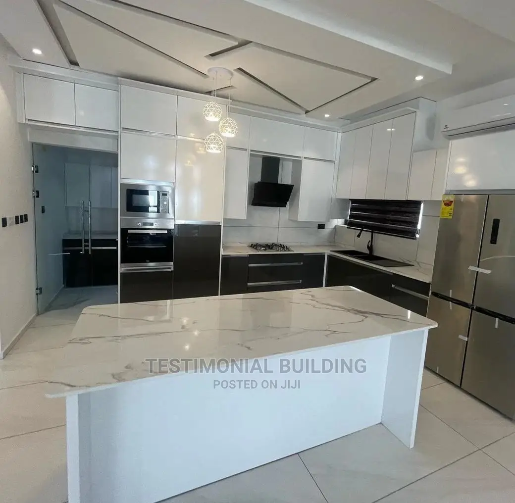 5bdrm House in Testimonial Building, East Legon for Sale