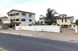 Commercial Property for Sale at La Trade Fair