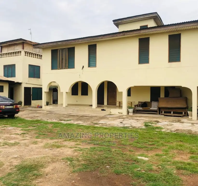 Commercial Property for Sale at La Trade Fair
