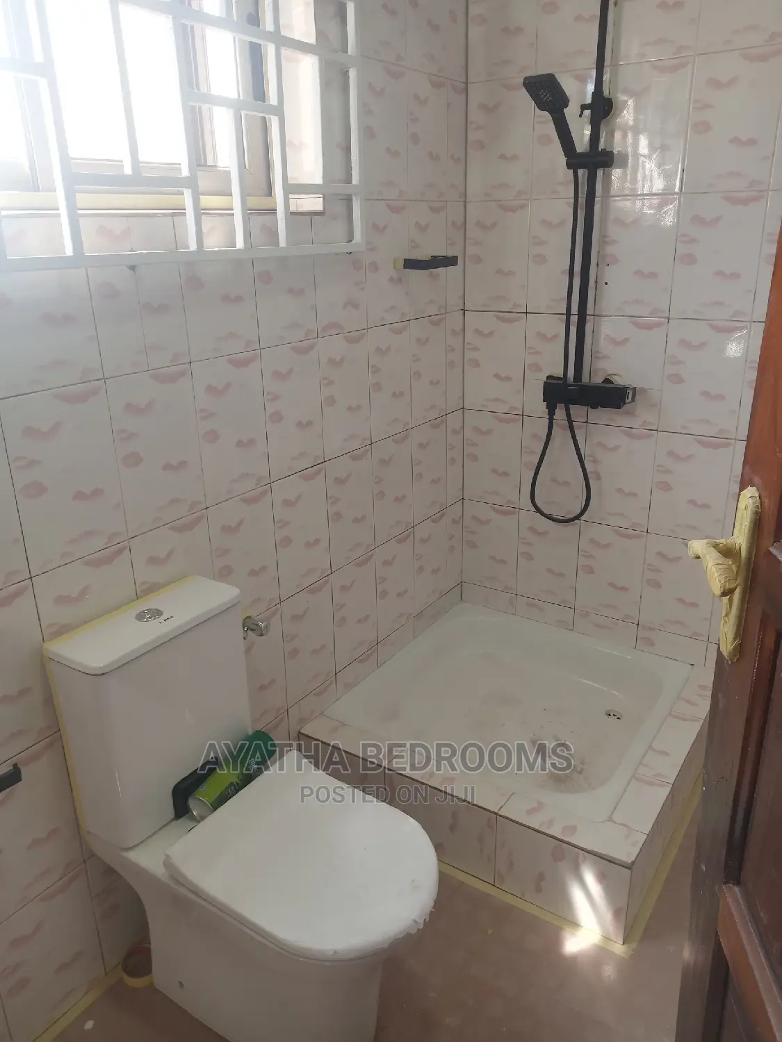 2bdrm Apartment in Ayathar Bedroom, Ledzokuku-Krowor for Rent