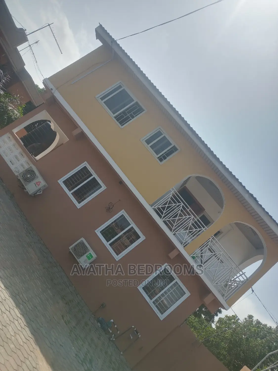 2bdrm Apartment in Ayathar Bedroom, Ledzokuku-Krowor for Rent