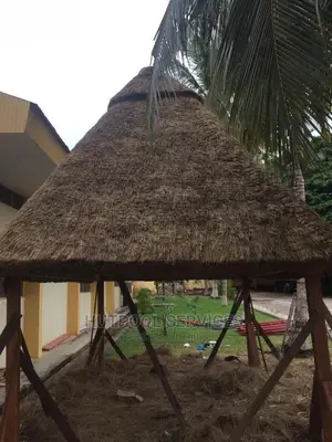 School Summer Hut "Relaxation Hub"