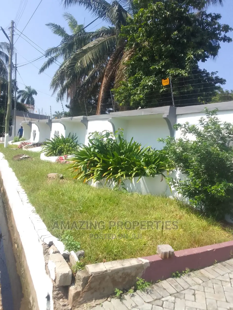 0.47acre of Land Available for Sale at West Airport