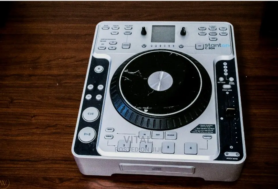 Stanton C.304 DJ