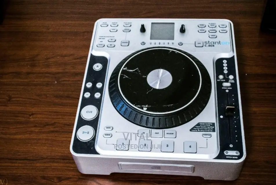 Stanton C.304 DJ