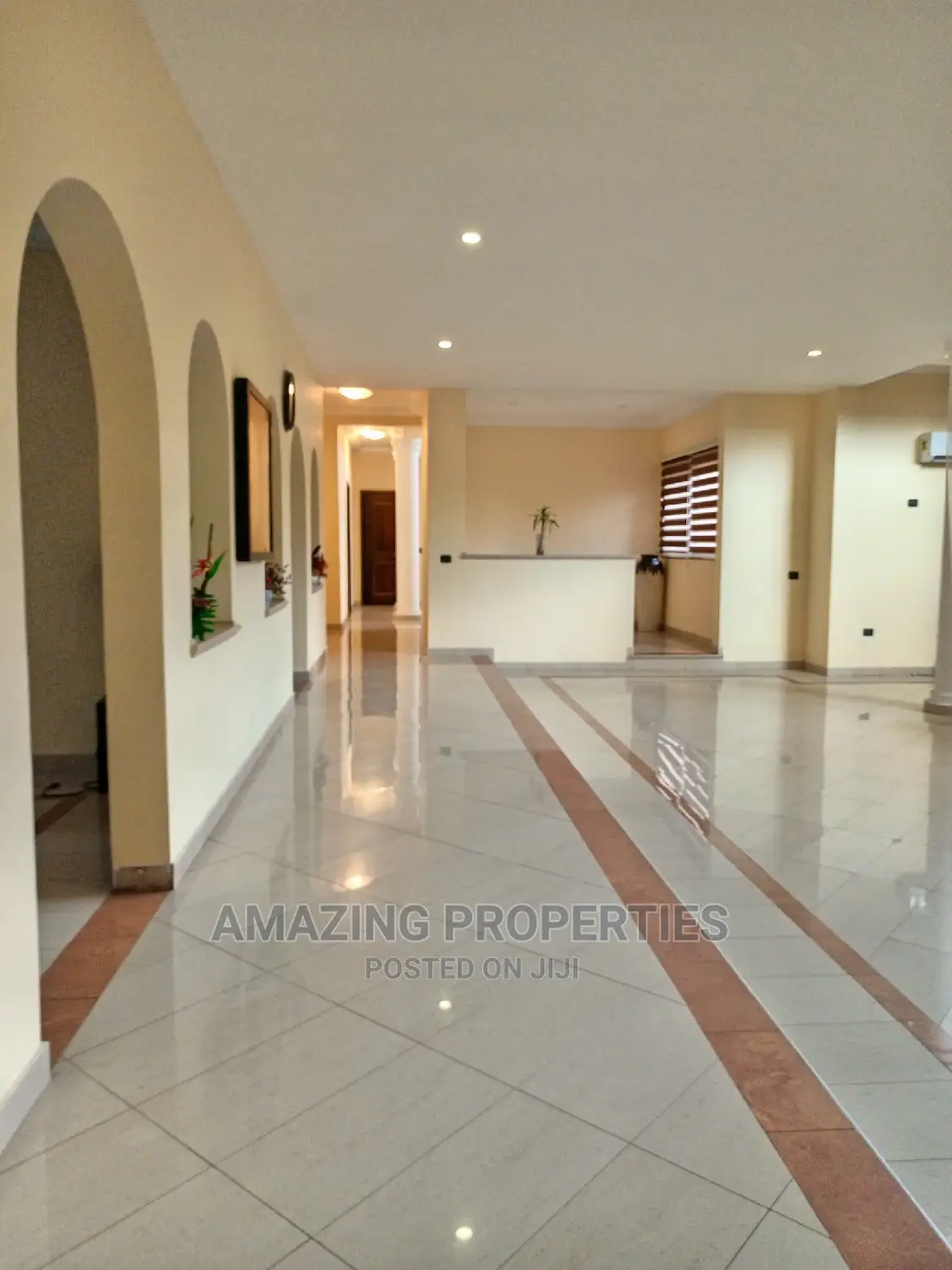 5bdrm House in East Legon for sale