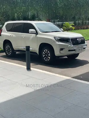 Car for Rent Land-Cruisers Prado for Rent in Ghana Weddings