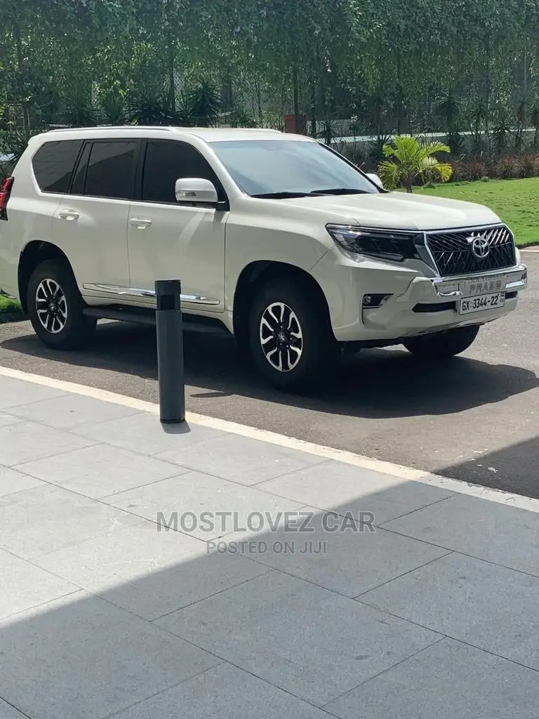 Car for Rent Land-Cruisers Prado for Rent in Ghana Weddings