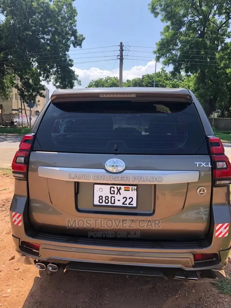 Car for Rent Landcruiser Prado for Rent in Ghana