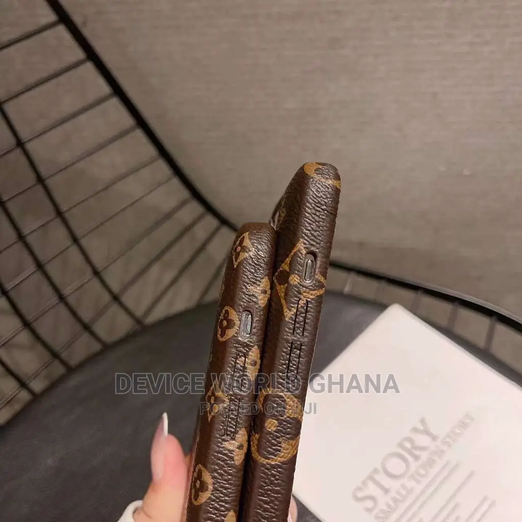 Louie Vuitton Puffer Case 4 iPhone 13pmax 13pro 13 12pmax