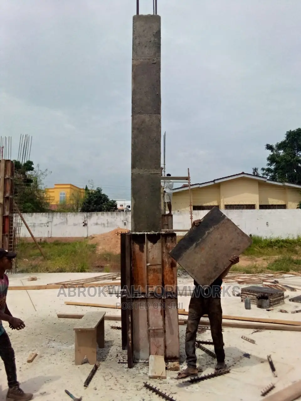 Pillars/Columns/Slabs/Decking/Props/Scaffolds/Retaining Wall