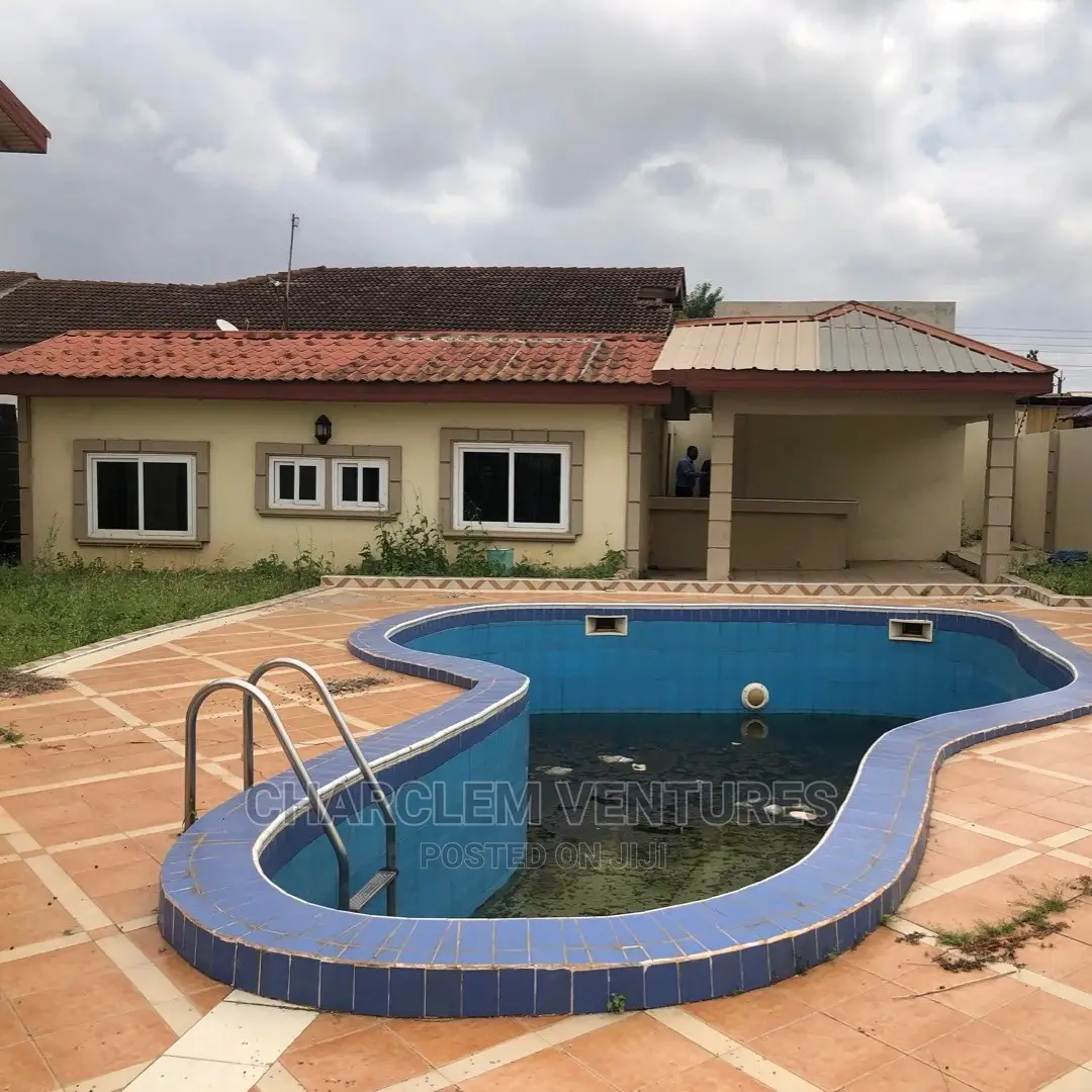5bdrm House in East Legon for rent