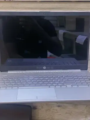 New Laptop HP 8GB Intel Core i7 HDD 1T