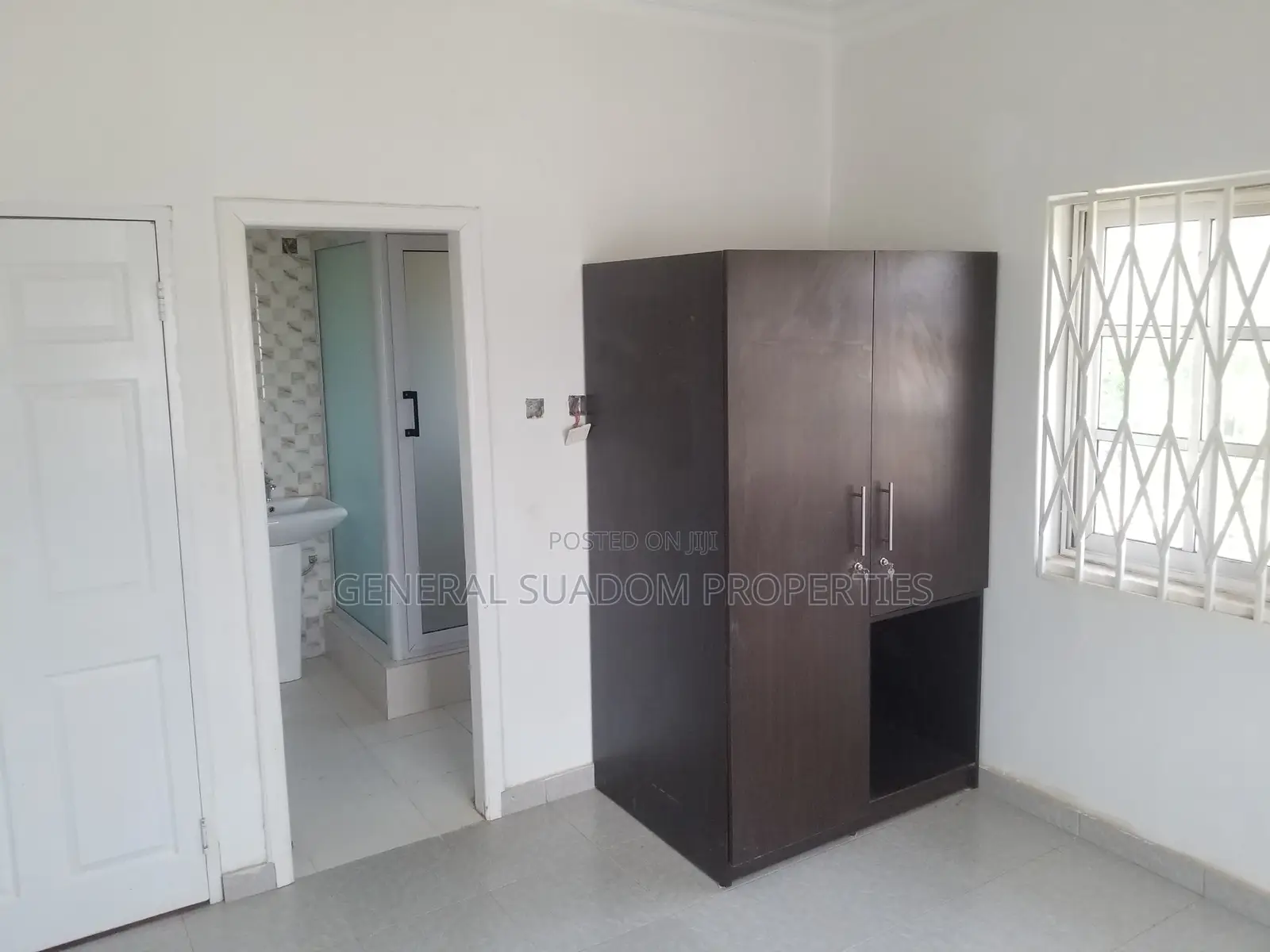 4bdrm Duplex in Suadom Properties, Baatsona Total for rent