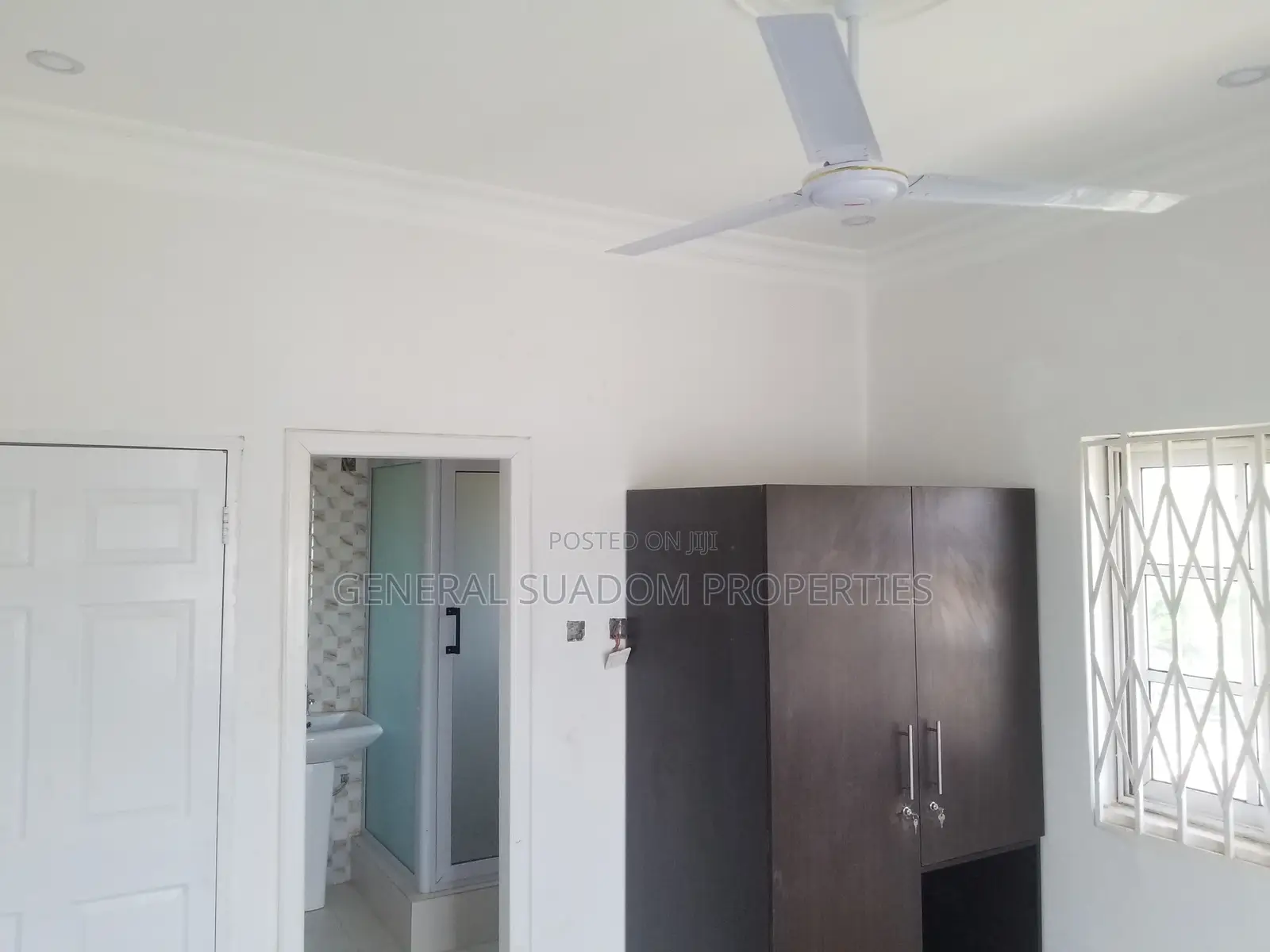 4bdrm Duplex in Suadom Properties, Baatsona Total for rent