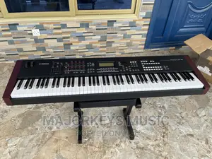 Yamaha Moxf8 Music Production Keyboard