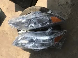 Camry 2010 - 2011 Headlights
