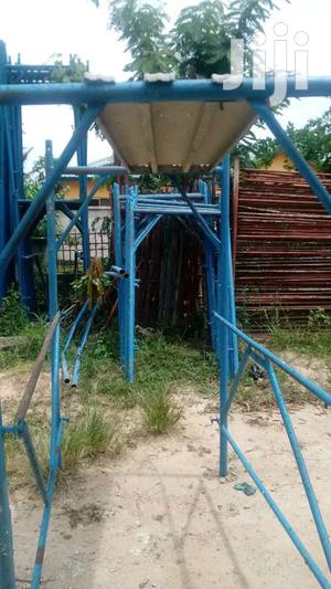 Scaffolds/Hiring Sale/Props /Formwork /Decking /Pillars/Slab