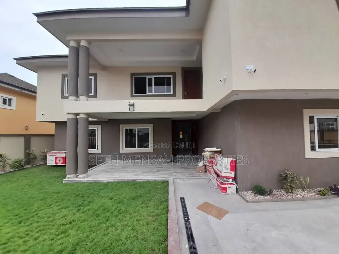 4bdrm House in Seth Mensah, Airport Residential Area for Sale