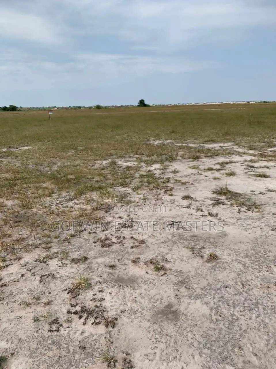 Genuine Estate Lands for Sale by Estate Masters