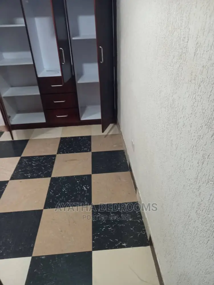 2bdrm Apartment in Ayathar Bedroom, New Town for Rent