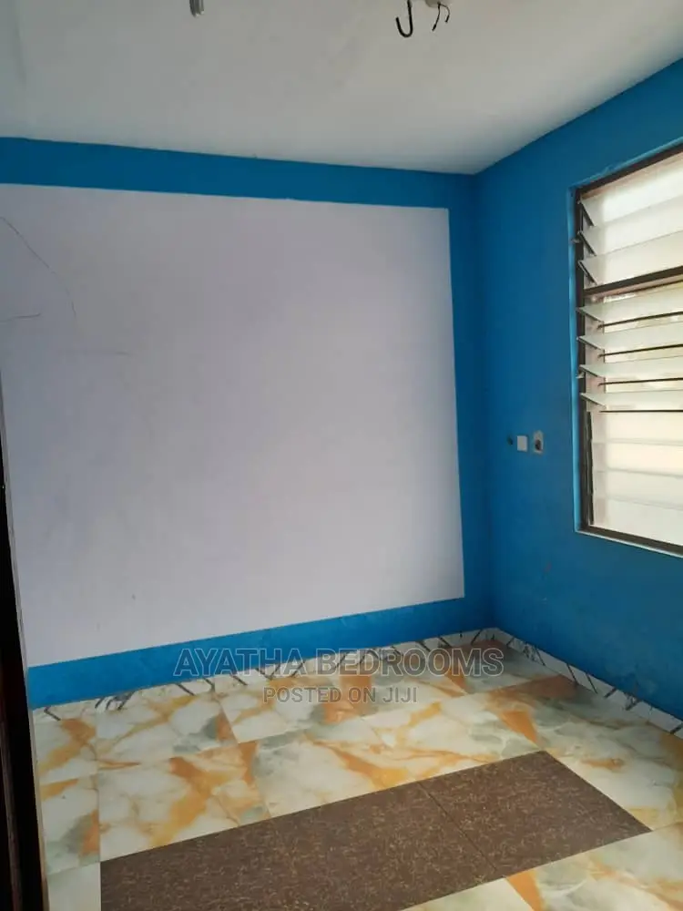 2bdrm House in Ayathar Bedroom, New Town for rent
