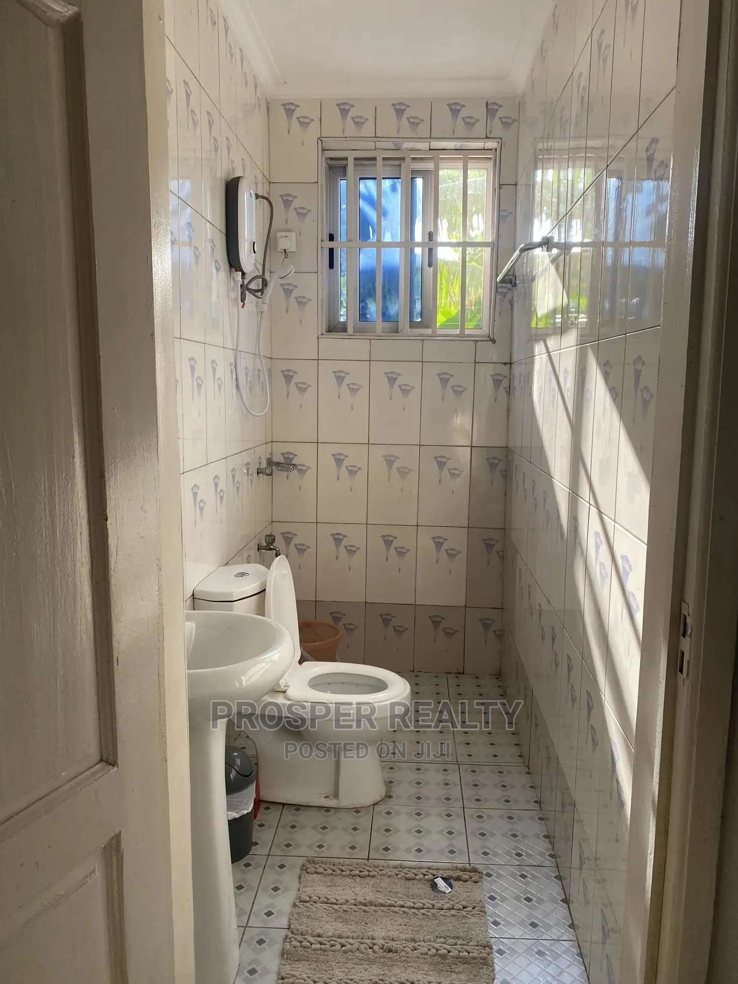 Furnished 1bdrm Apartment in Spintex, Baatsona Total for rent
