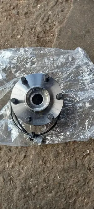Nissan Navara/ Pathfinder 2005-2014 Brand New WHEEL HUB Pair