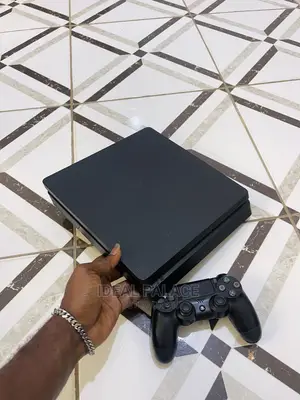 Ps4 Slim 500gb With 8 Free Games