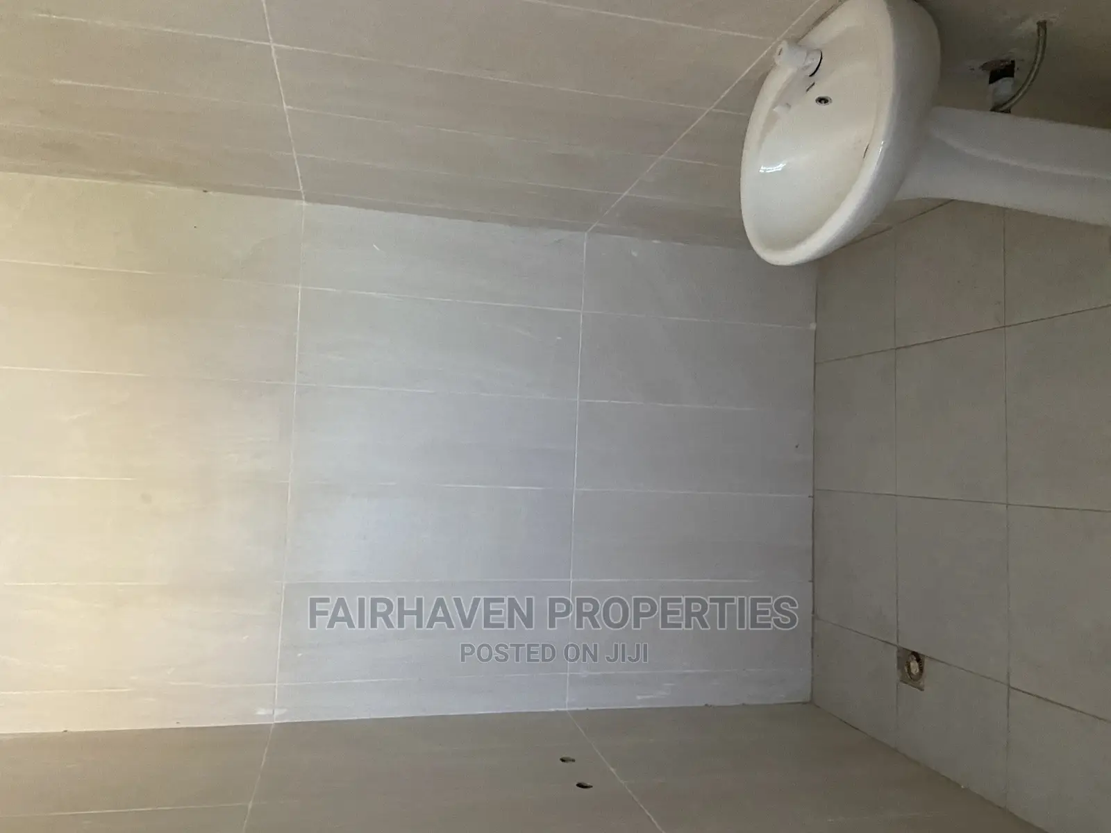 2bdrm Apartment in Bushroad, Teshie for Rent