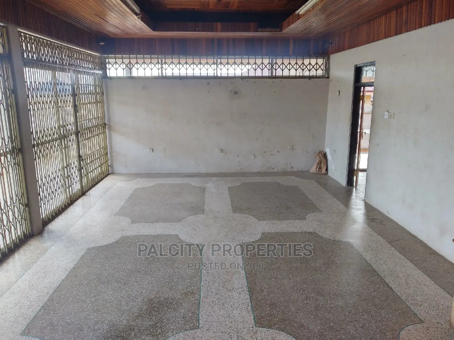 5bdrm House in Atasamanso, Kumasi Metropolitan for rent