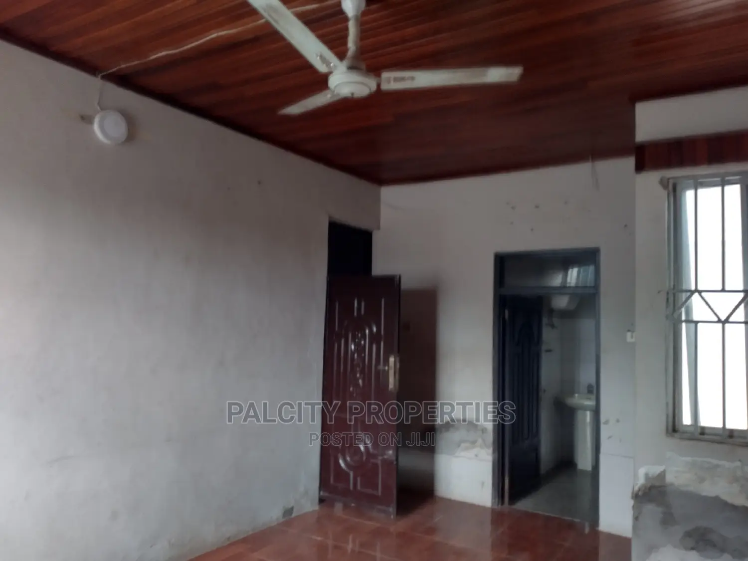 5bdrm House in Atasamanso, Kumasi Metropolitan for rent